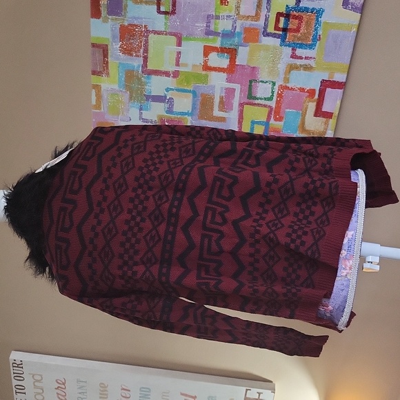 Brand New REBELLIOUS ONE OPEN FAUX FUR COLLAR SWEATER-S - Picture 2 of 4